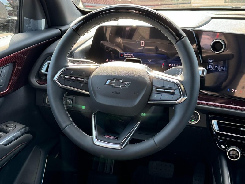 Chevrolet Traverse Vehicle Full-screen Gallery Image 8