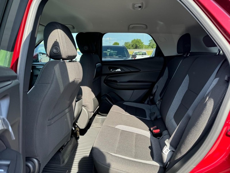 Chevrolet TrailBlazer Vehicle Full-screen Gallery Image 5