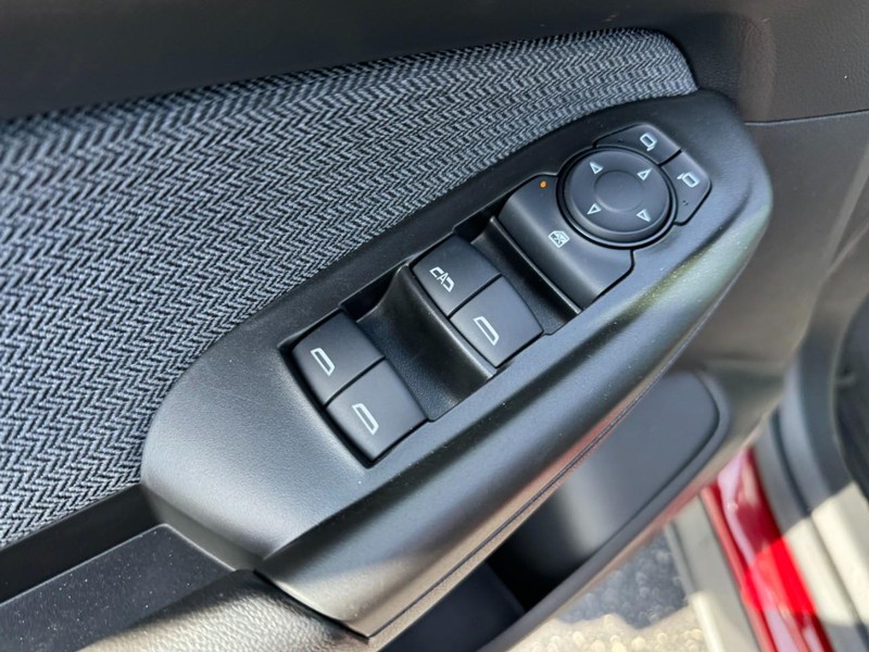 Chevrolet TrailBlazer Vehicle Full-screen Gallery Image 11