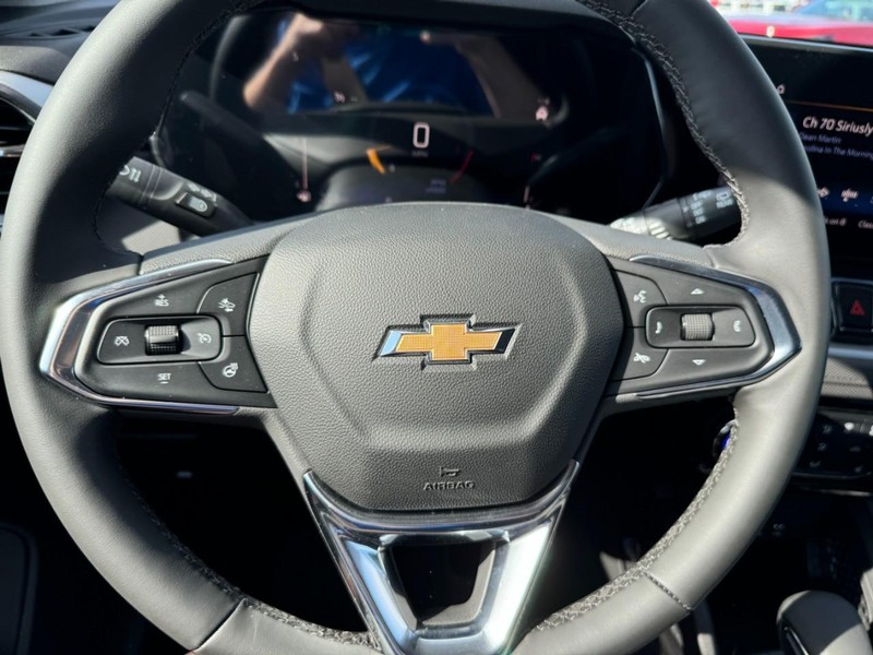 Chevrolet TrailBlazer Vehicle Full-screen Gallery Image 12