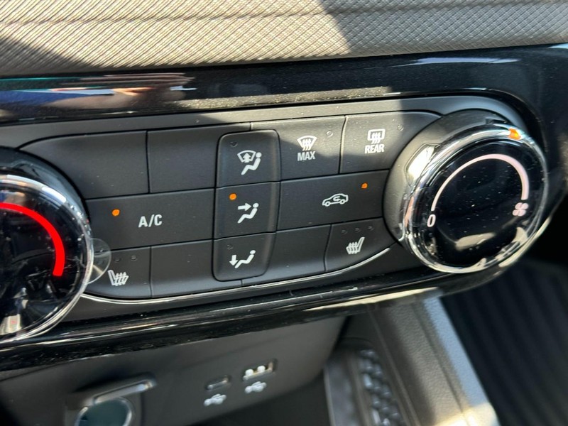 Chevrolet TrailBlazer Vehicle Full-screen Gallery Image 15