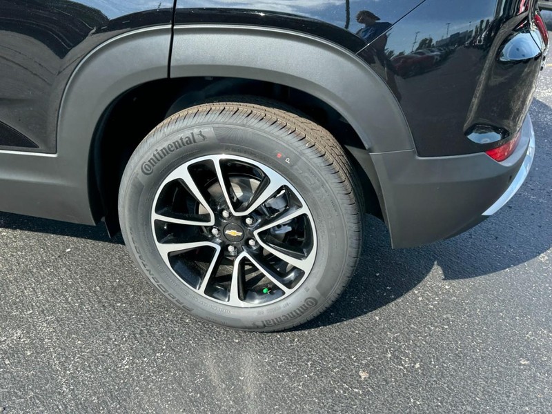 Chevrolet TrailBlazer Vehicle Full-screen Gallery Image 4