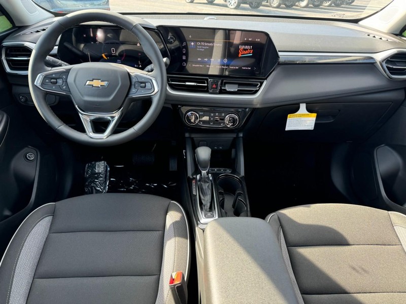 Chevrolet TrailBlazer Vehicle Full-screen Gallery Image 6