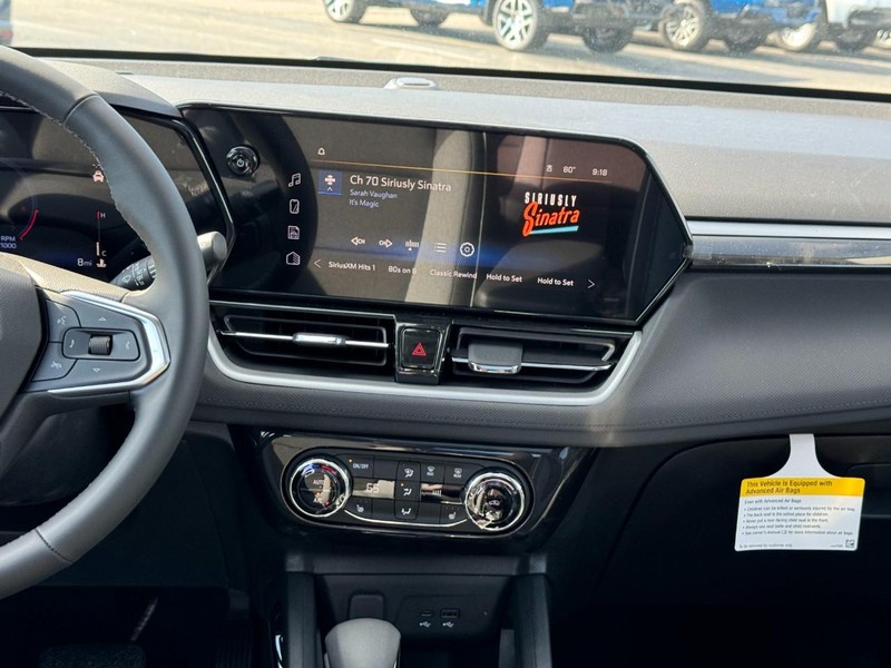 Chevrolet TrailBlazer Vehicle Full-screen Gallery Image 8