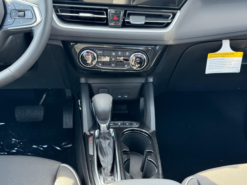 Chevrolet TrailBlazer Vehicle Full-screen Gallery Image 9