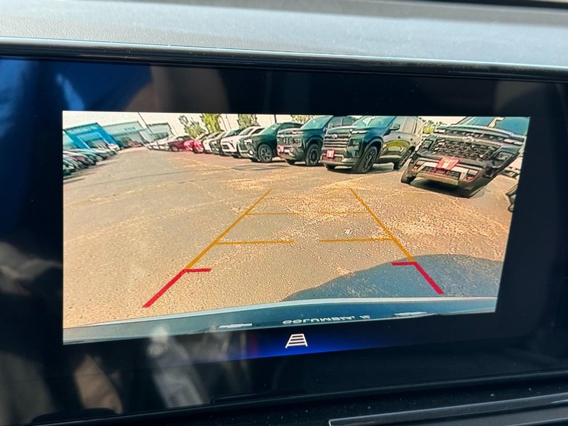 Chevrolet TrailBlazer Vehicle Full-screen Gallery Image 16