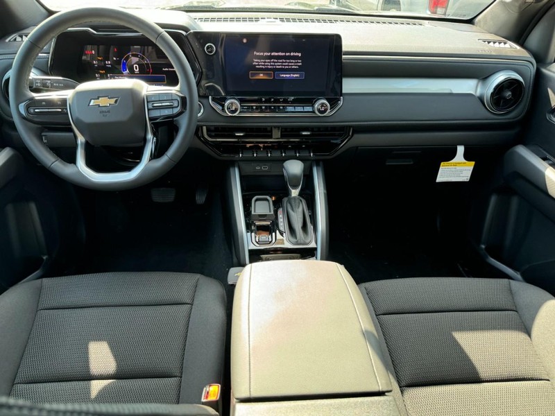 Chevrolet Colorado Vehicle Full-screen Gallery Image 6