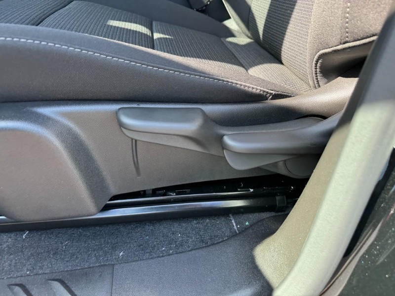 Chevrolet Colorado Vehicle Full-screen Gallery Image 10