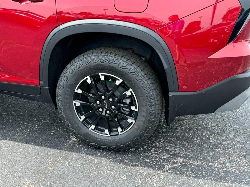 Chevrolet Traverse Vehicle Full-screen Gallery Image 4