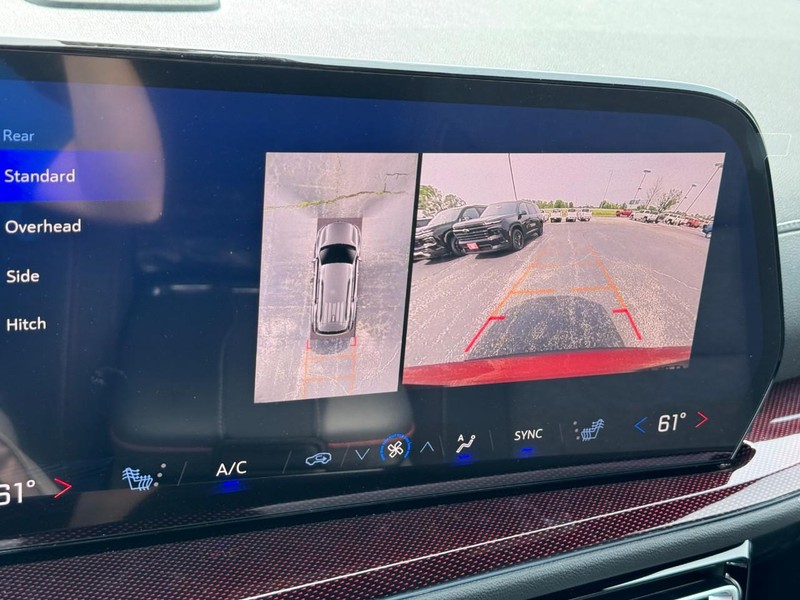 Chevrolet Traverse Vehicle Full-screen Gallery Image 17