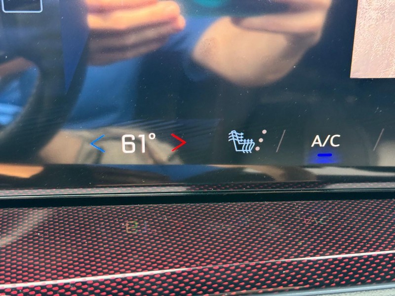 Chevrolet Traverse Vehicle Full-screen Gallery Image 18