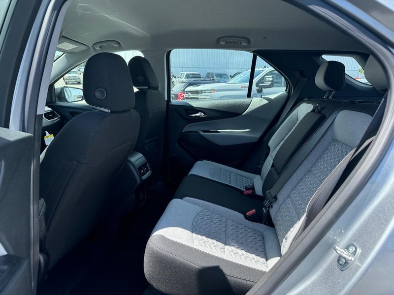 Chevrolet Equinox Vehicle Full-screen Gallery Image 5