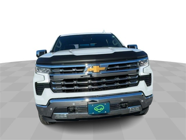 Chevrolet Silverado 1500 Vehicle Full-screen Gallery Image 3