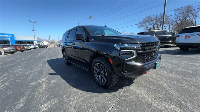 Chevrolet Tahoe Vehicle Full-screen Gallery Image 2