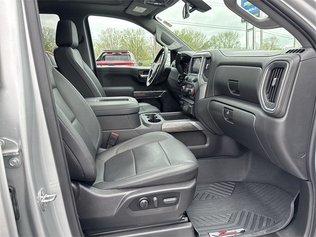 Chevrolet Silverado 1500 Vehicle Full-screen Gallery Image 26