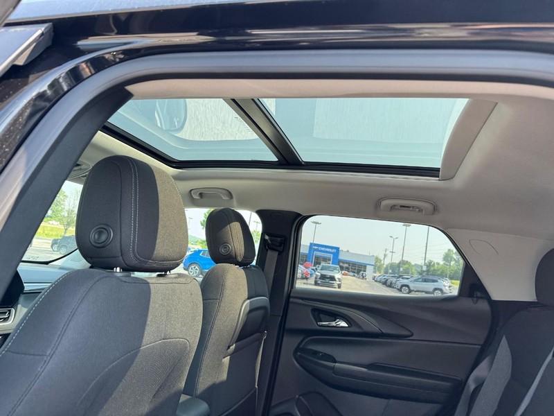 Chevrolet TrailBlazer Vehicle Full-screen Gallery Image 6