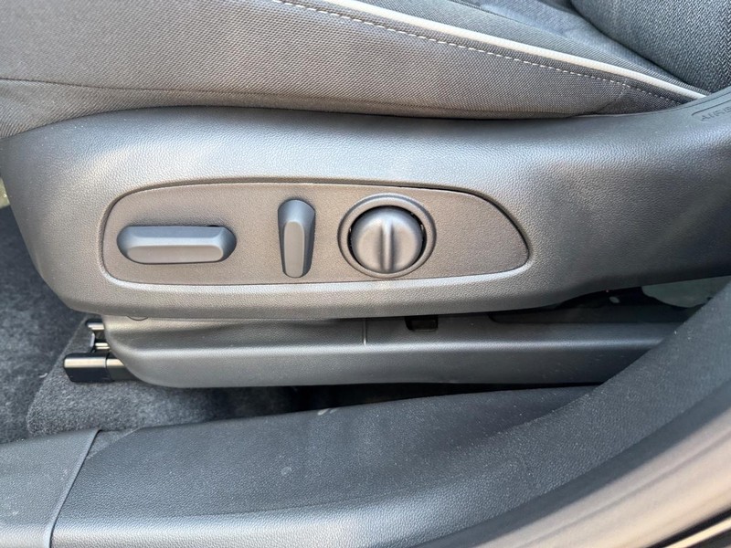 Chevrolet TrailBlazer Vehicle Full-screen Gallery Image 11