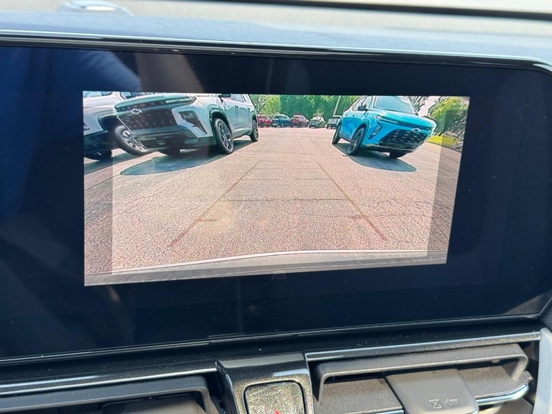 Chevrolet TrailBlazer Vehicle Full-screen Gallery Image 16