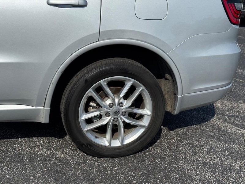 Dodge Durango Vehicle Full-screen Gallery Image 9