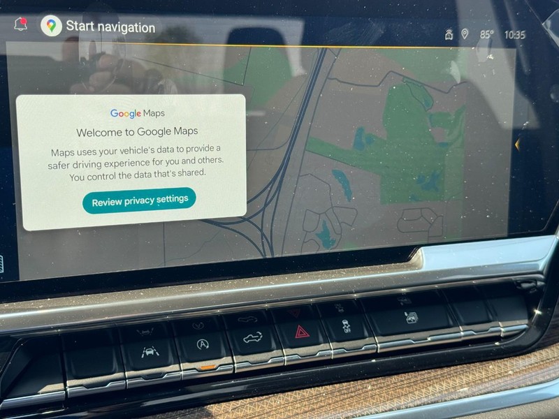 Chevrolet Silverado 1500 Vehicle Full-screen Gallery Image 16