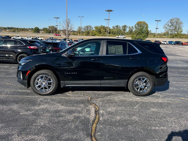 Chevrolet Equinox Vehicle Full-screen Gallery Image 2