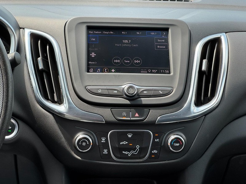 Chevrolet Equinox Vehicle Full-screen Gallery Image 13