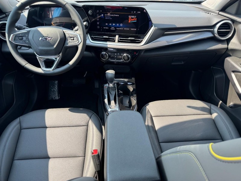 Chevrolet Trax Vehicle Full-screen Gallery Image 5