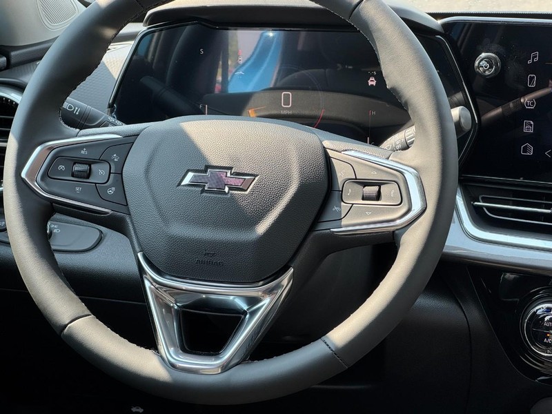 Chevrolet Trax Vehicle Full-screen Gallery Image 6