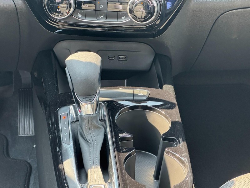 Chevrolet Trax Vehicle Full-screen Gallery Image 8