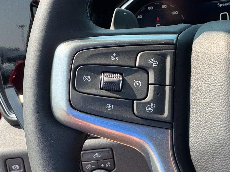 Chevrolet Silverado 1500 Vehicle Full-screen Gallery Image 13