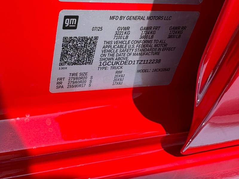 Chevrolet Silverado 1500 Vehicle Full-screen Gallery Image 18