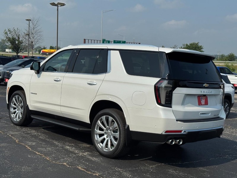 Chevrolet Tahoe Vehicle Full-screen Gallery Image 3