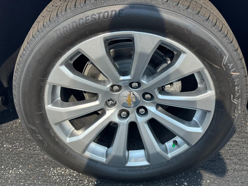 Chevrolet Tahoe Vehicle Full-screen Gallery Image 5