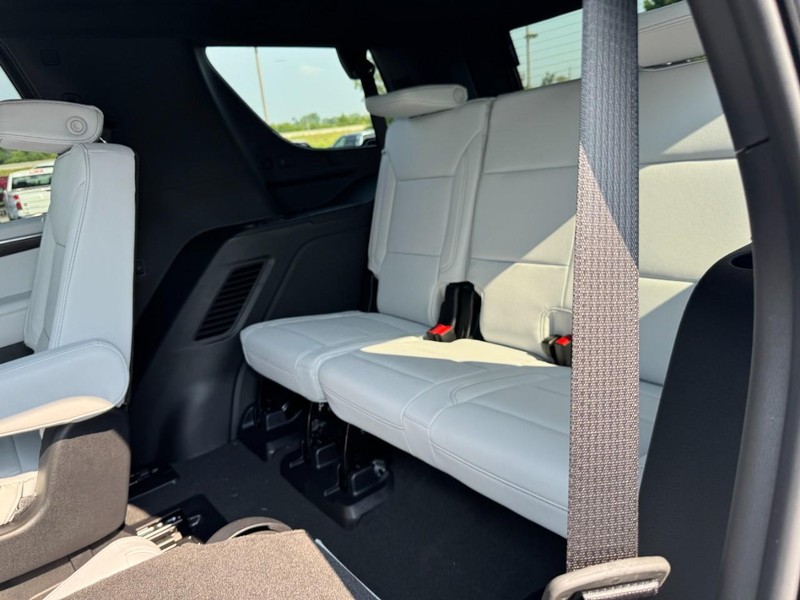 Chevrolet Tahoe Vehicle Full-screen Gallery Image 7