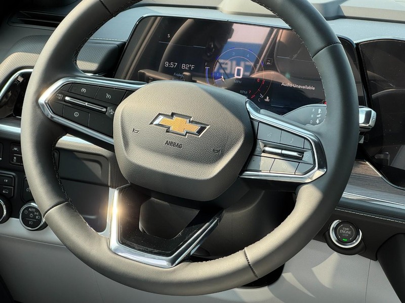 Chevrolet Tahoe Vehicle Full-screen Gallery Image 9