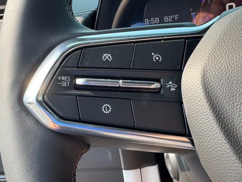 Chevrolet Tahoe Vehicle Full-screen Gallery Image 15