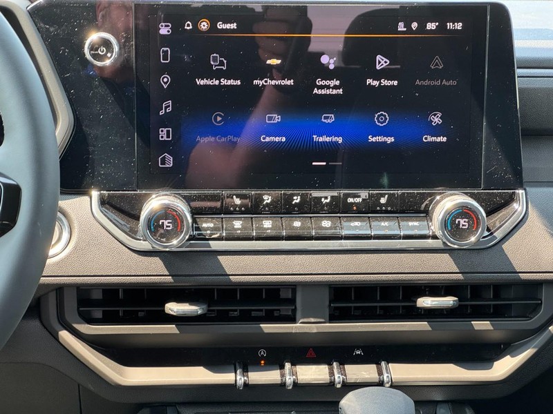 Chevrolet Colorado Vehicle Full-screen Gallery Image 9