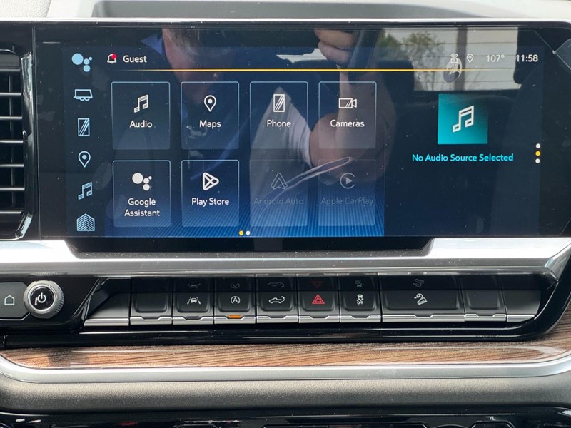 Chevrolet Silverado 1500 Vehicle Full-screen Gallery Image 8