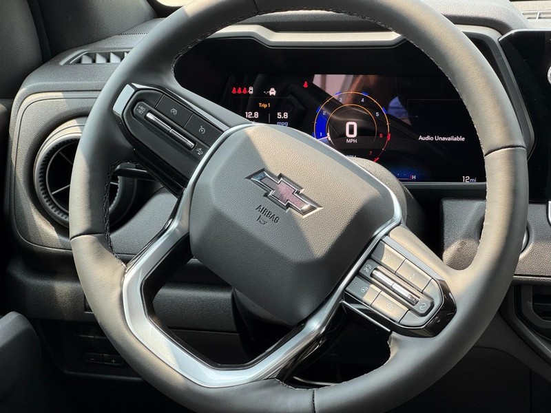 Chevrolet Colorado Vehicle Full-screen Gallery Image 7