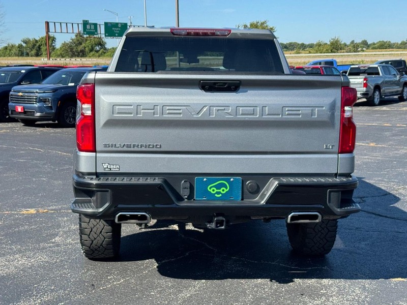 Chevrolet Silverado 1500 Vehicle Full-screen Gallery Image 4