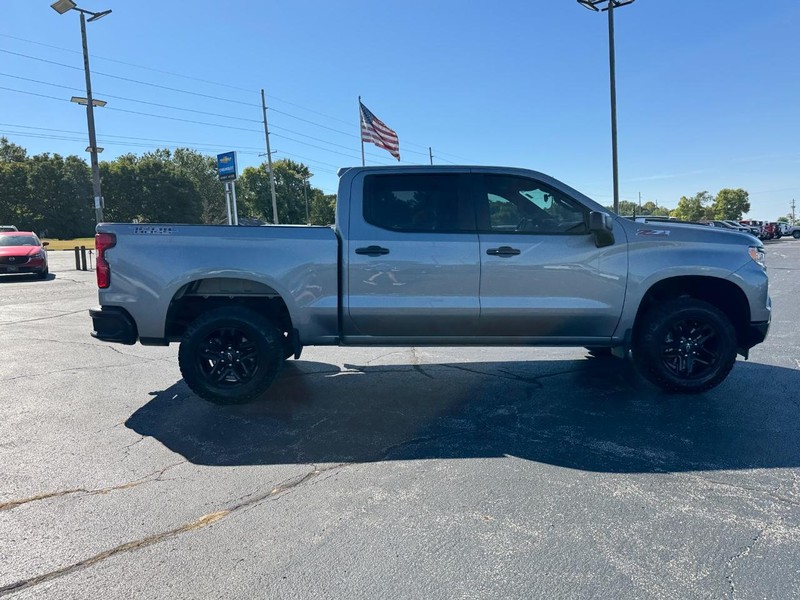 Chevrolet Silverado 1500 Vehicle Full-screen Gallery Image 6