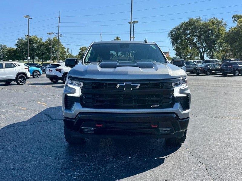 Chevrolet Silverado 1500 Vehicle Full-screen Gallery Image 8