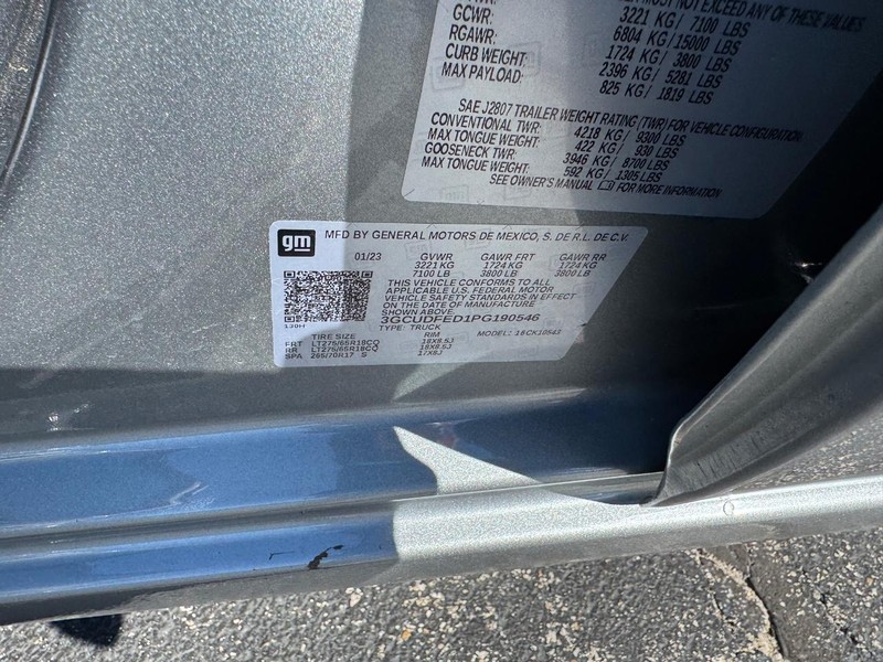 Chevrolet Silverado 1500 Vehicle Full-screen Gallery Image 23