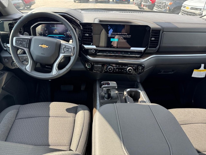 Chevrolet Silverado 1500 Vehicle Full-screen Gallery Image 6