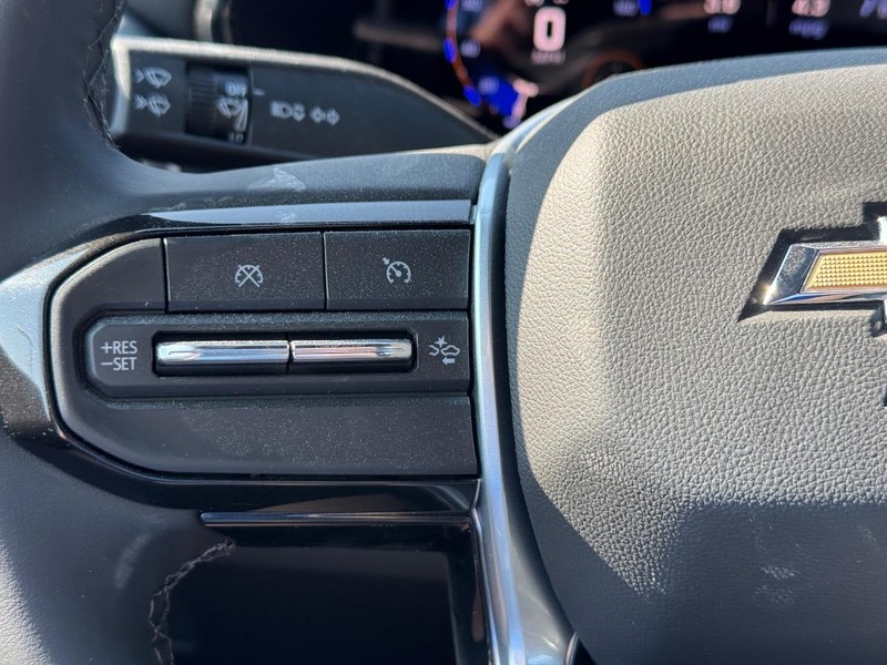 Chevrolet Colorado Vehicle Full-screen Gallery Image 13