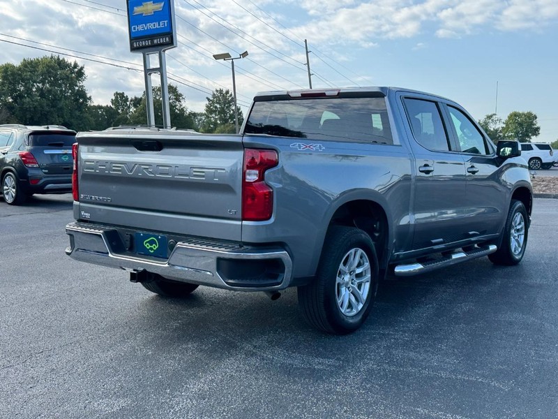 Chevrolet Silverado 1500 LTD Vehicle Full-screen Gallery Image 5
