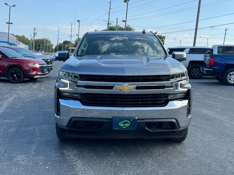 Chevrolet Silverado 1500 LTD Vehicle Full-screen Gallery Image 8