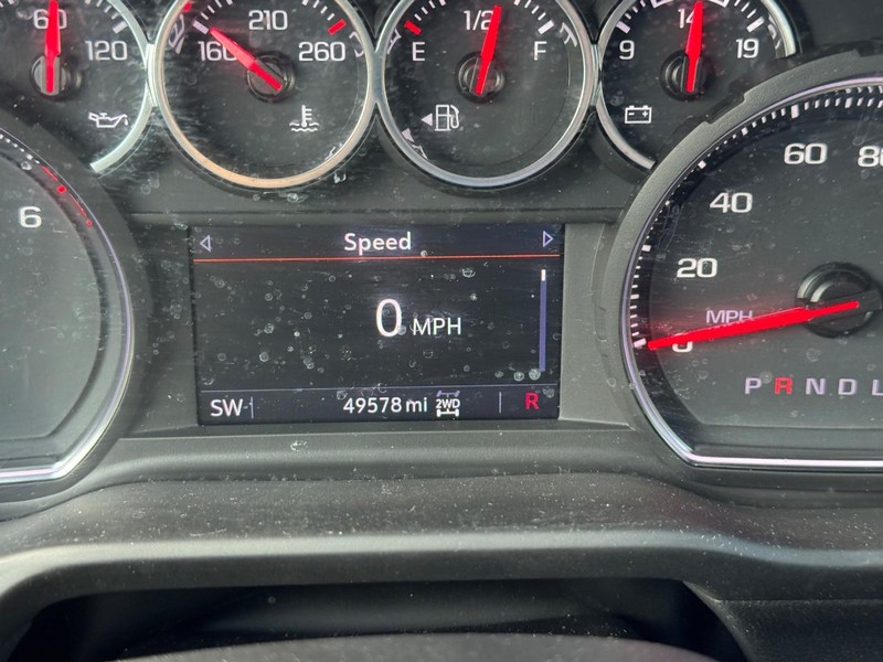 Chevrolet Silverado 1500 LTD Vehicle Full-screen Gallery Image 22