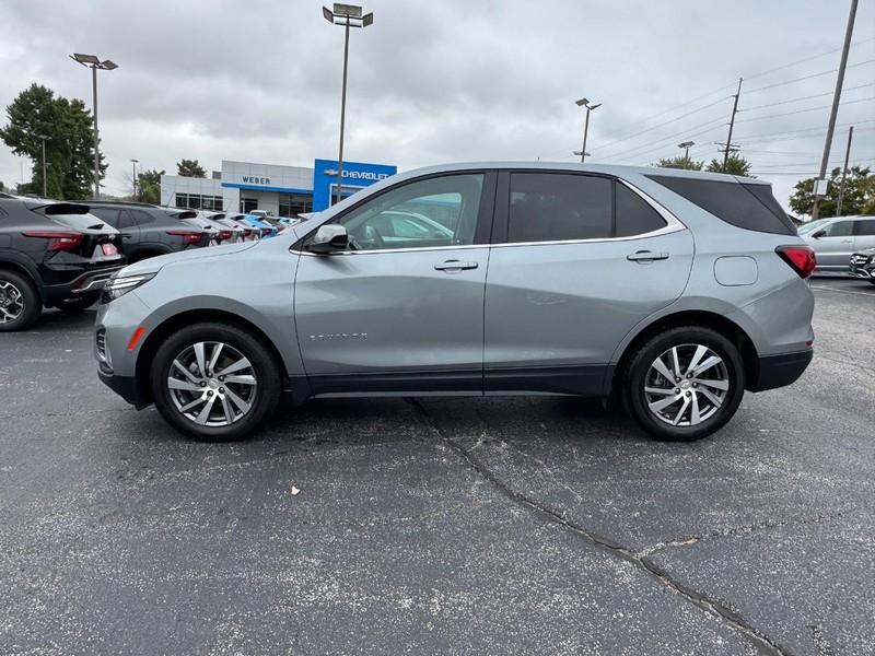 Chevrolet Equinox Vehicle Full-screen Gallery Image 2