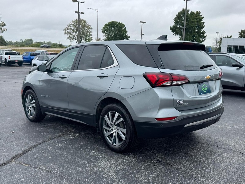Chevrolet Equinox Vehicle Full-screen Gallery Image 3